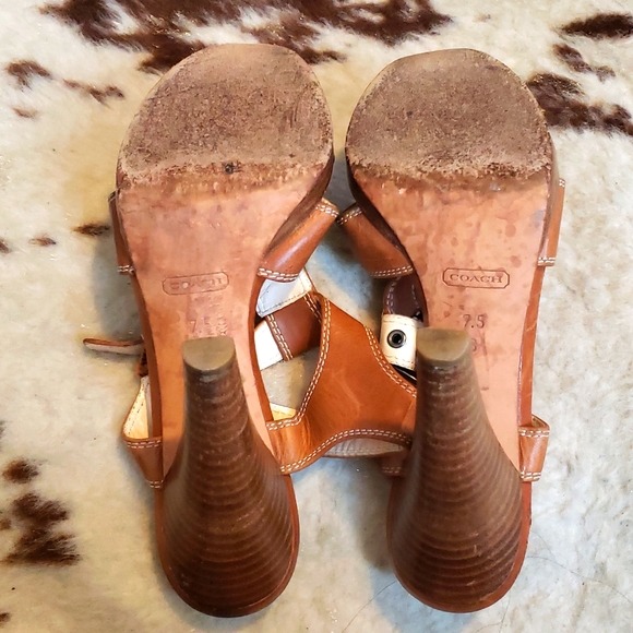Coach Ginger Tan Platform T Studded Sandals - Picture 4 of 4